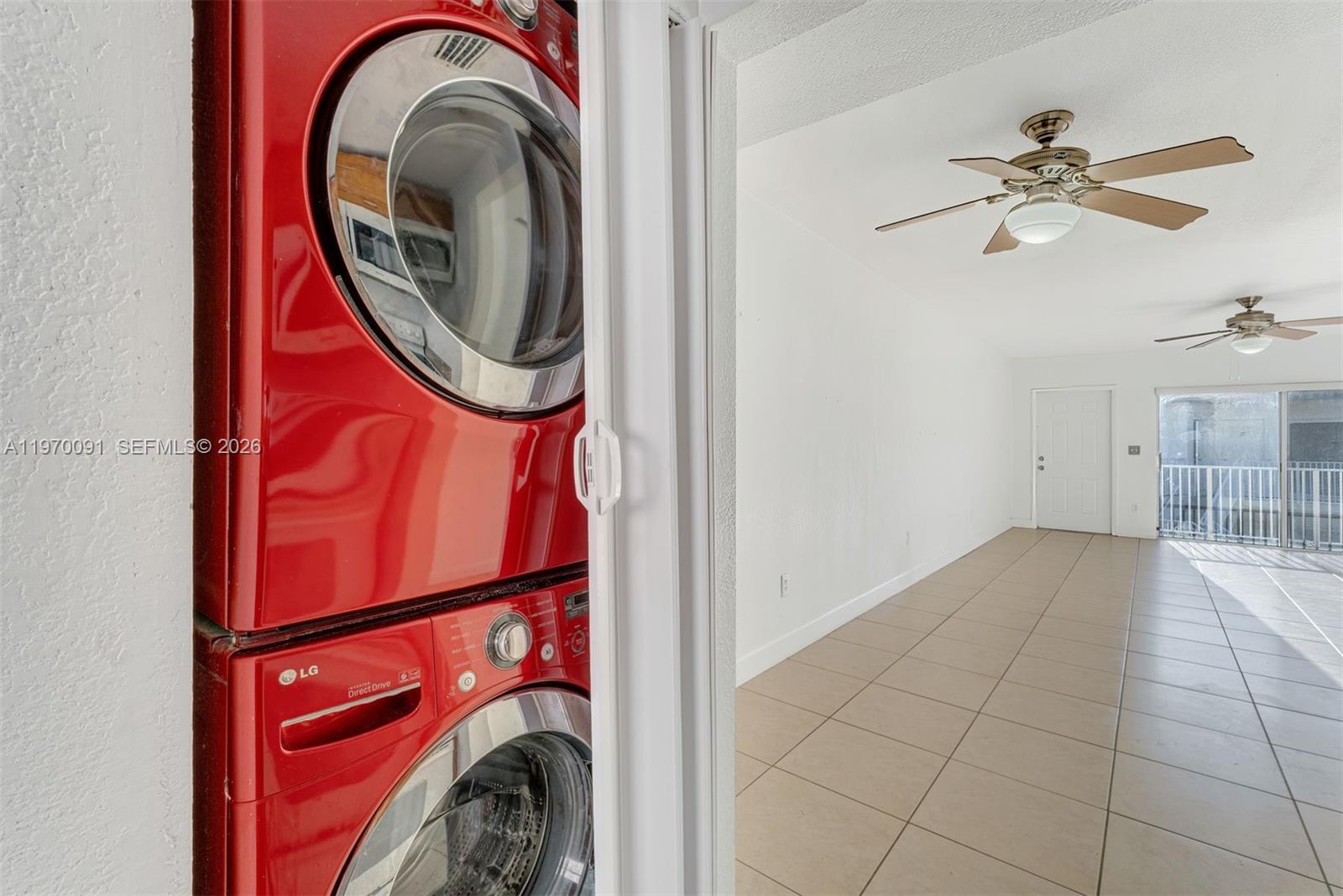 EVENING STAR CONDO - Residential