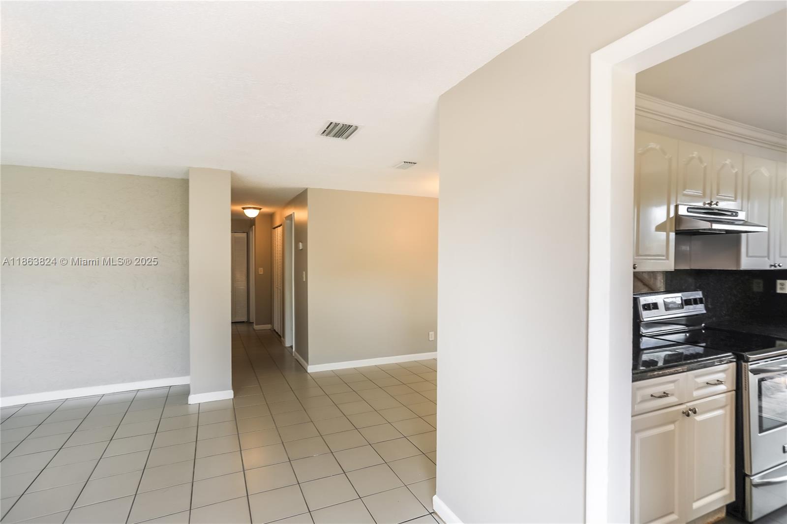 NORTH ANDREWS GARDENS FIR - Residential Lease