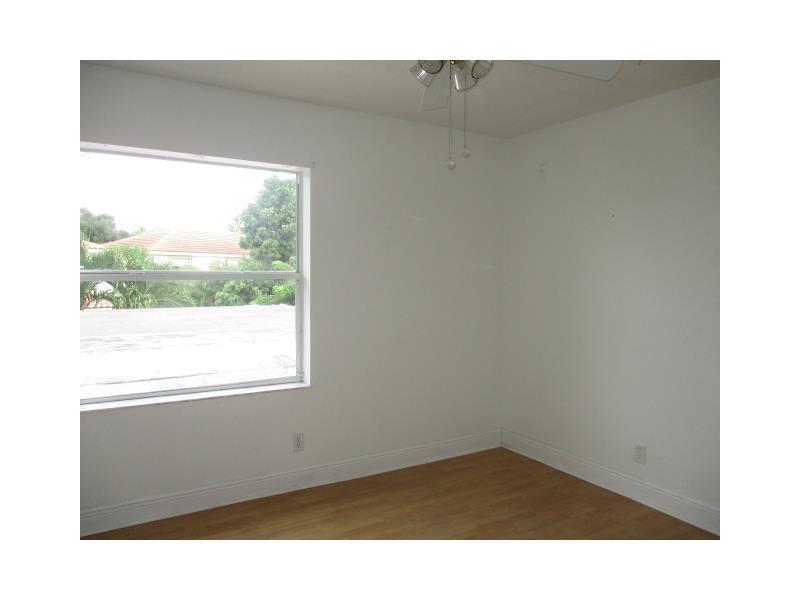 BOCA CHASE - Residential