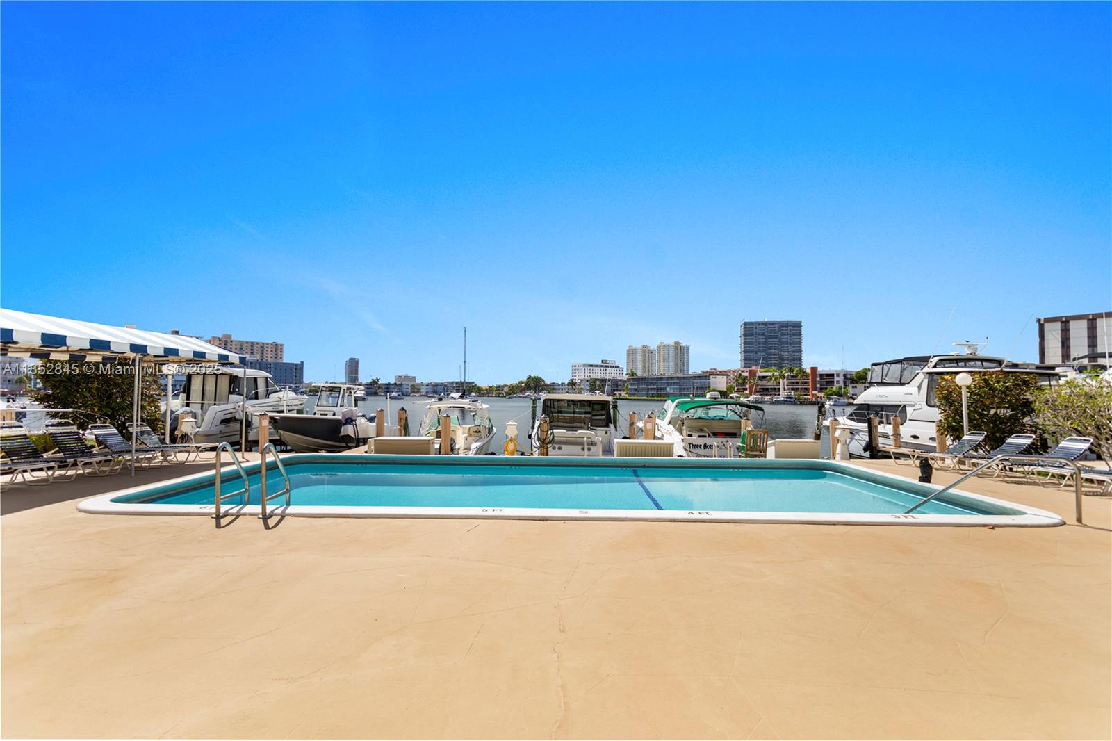 GOLDEN ISLES TOWERS CONDO - Residential