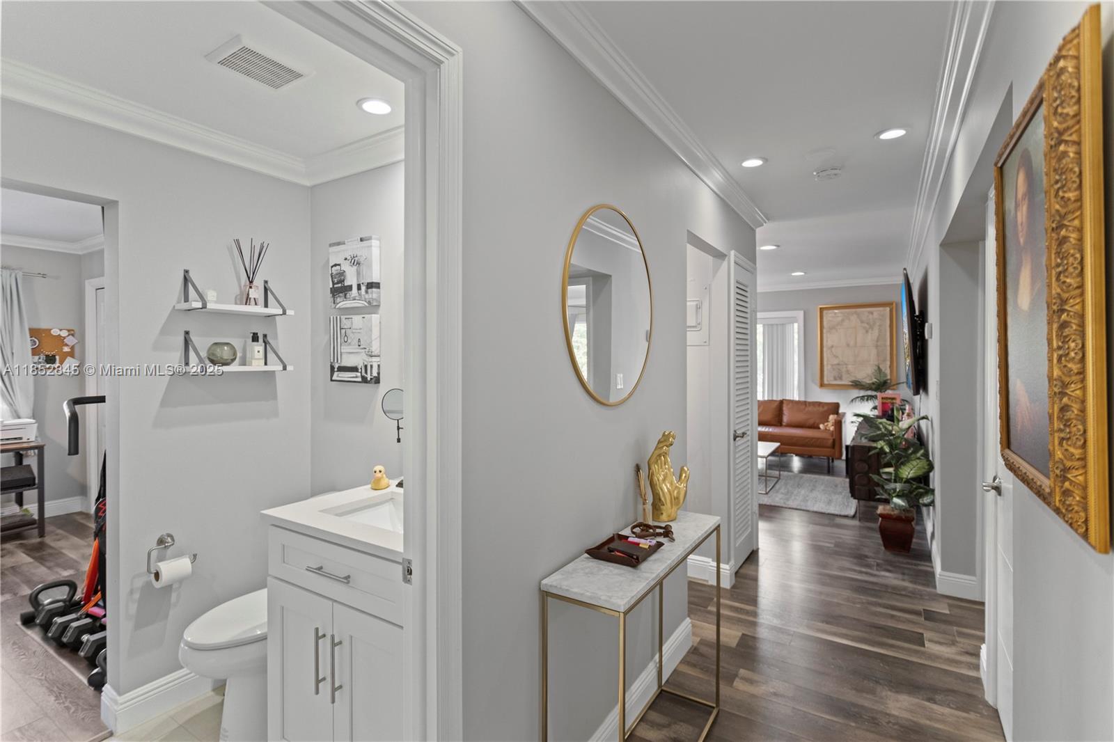 GOLDEN ISLES TOWERS CONDO - Residential