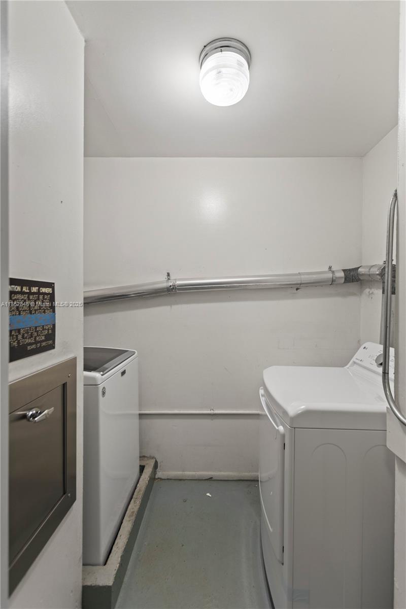 GOLDEN ISLES TOWERS CONDO - Residential