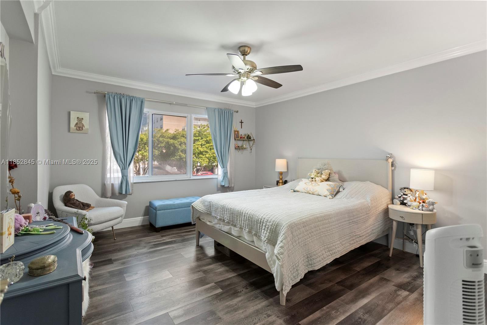 GOLDEN ISLES TOWERS CONDO - Residential