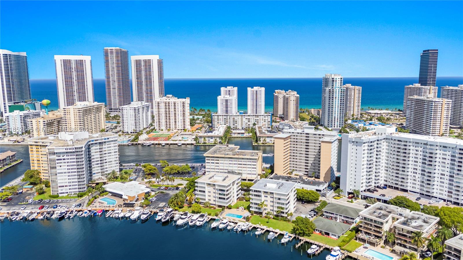 GOLDEN ISLES TOWERS CONDO - Residential