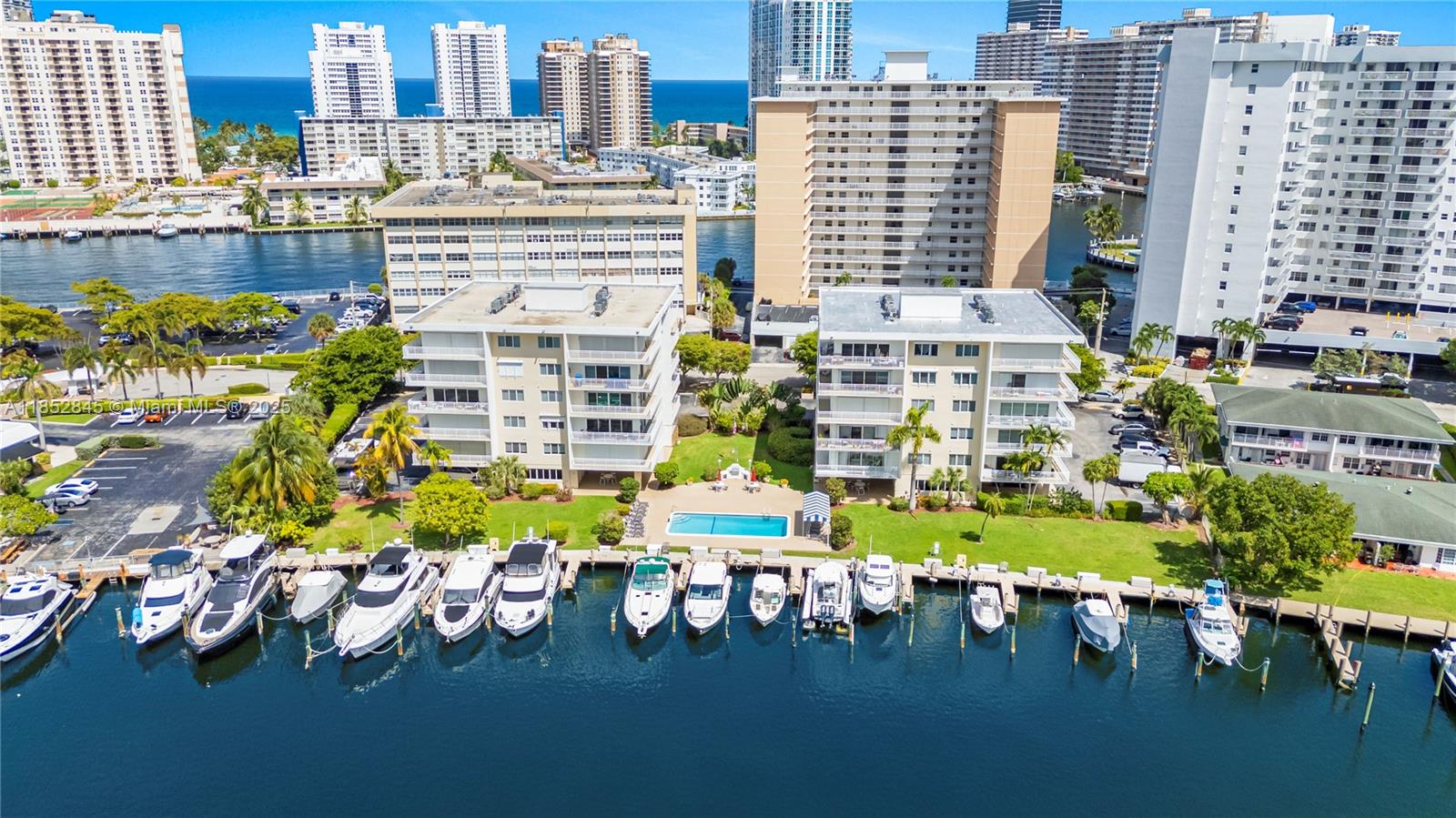 GOLDEN ISLES TOWERS CONDO - Residential