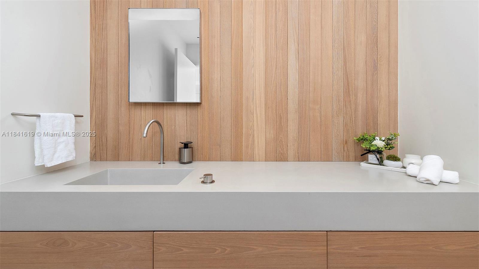 2901 COLLINS CONDO - Residential Lease