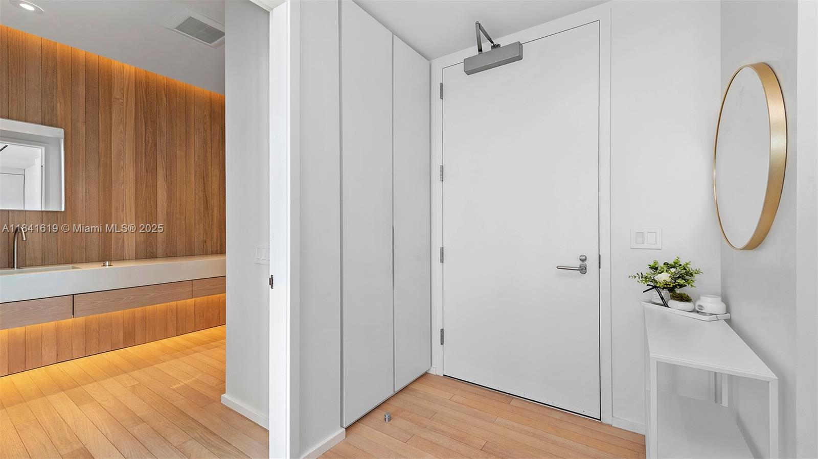 2901 COLLINS CONDO - Residential Lease