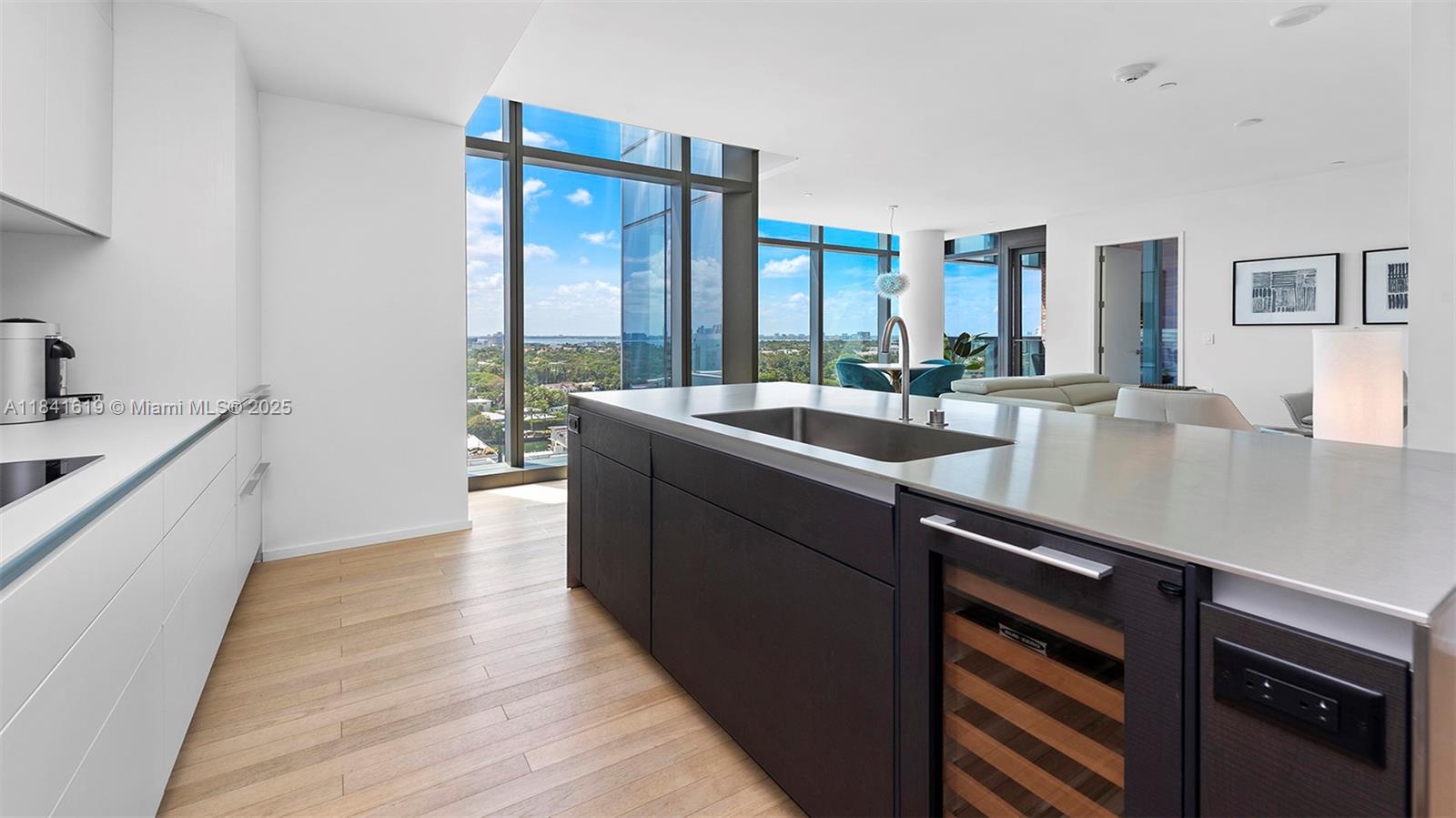 2901 COLLINS CONDO - Residential Lease