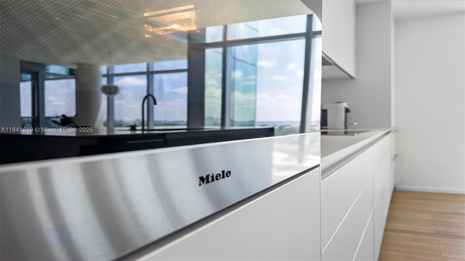 2901 COLLINS CONDO - Residential Lease