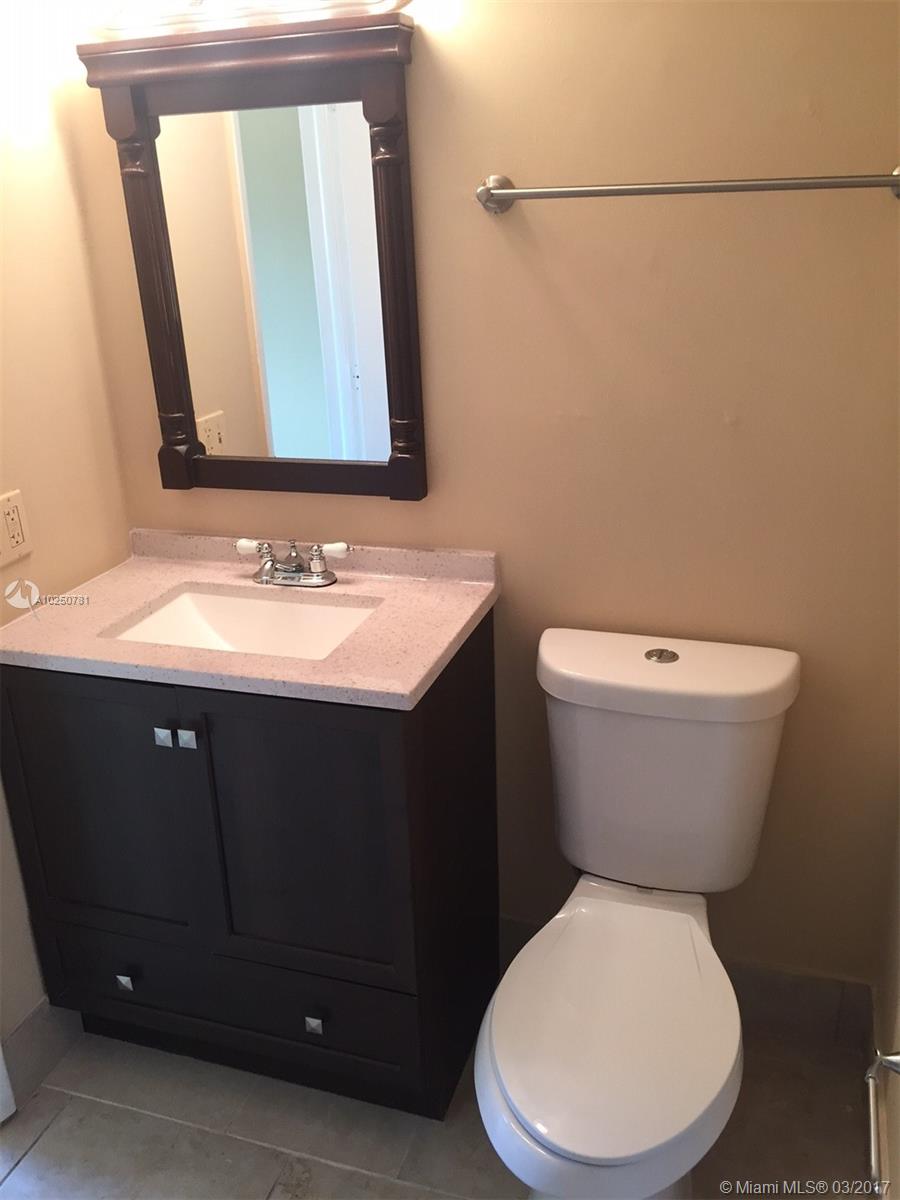 Courtyards at Davie Condo - Residential Lease