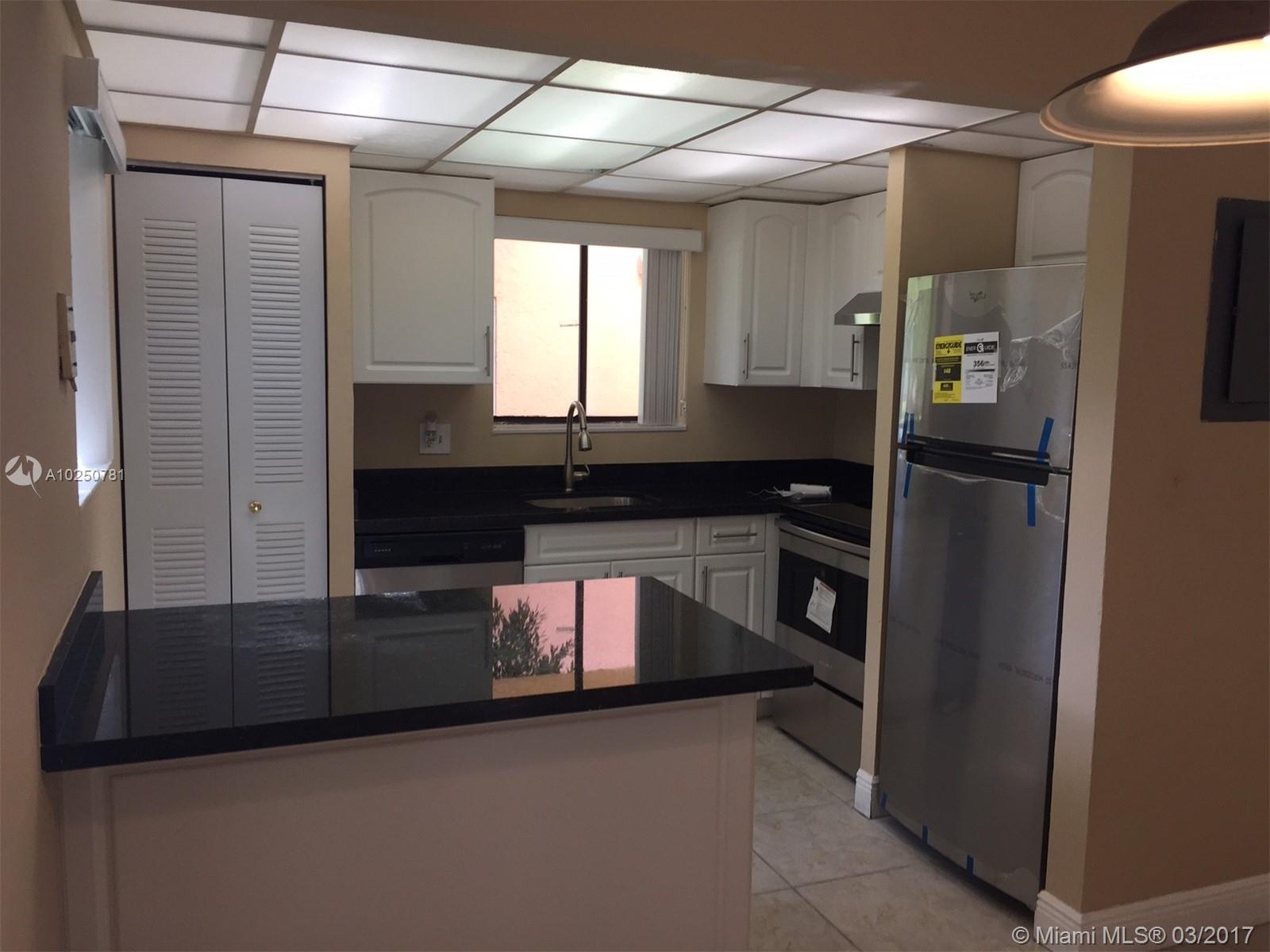 Courtyards at Davie Condo - Residential Lease