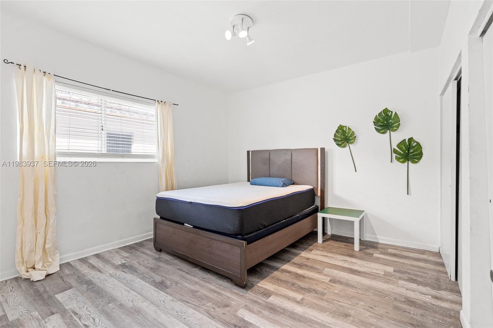 RIVE MARSEILLES CONDO - Residential