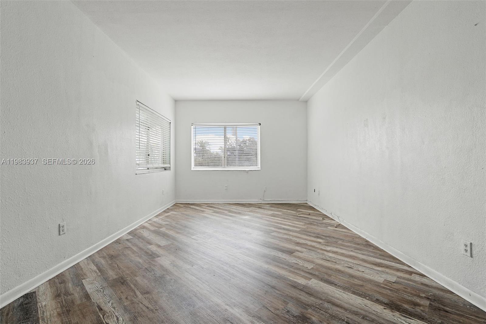 RIVE MARSEILLES CONDO - Residential