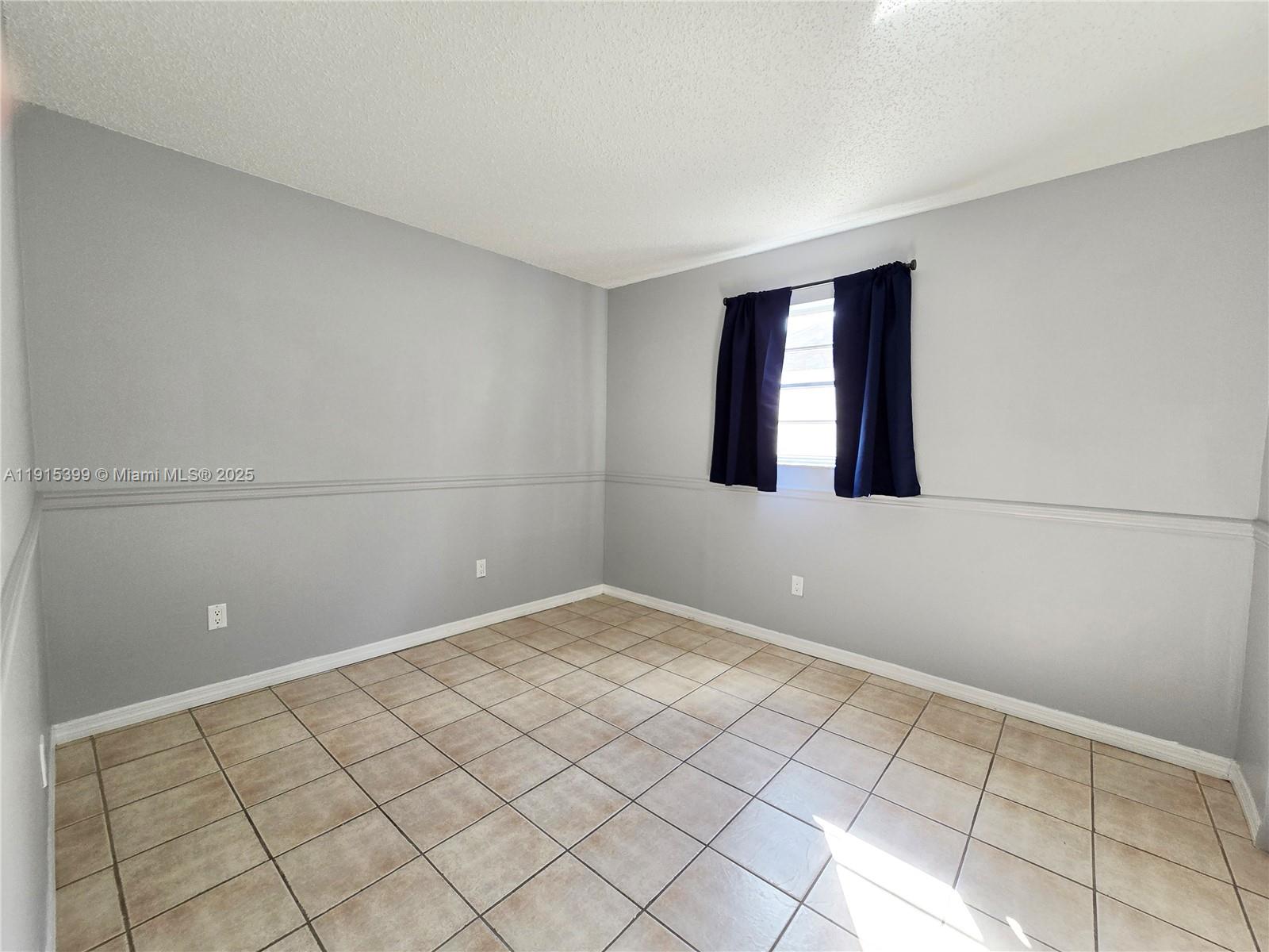 PORT SALERNO VILLAGE - Residential