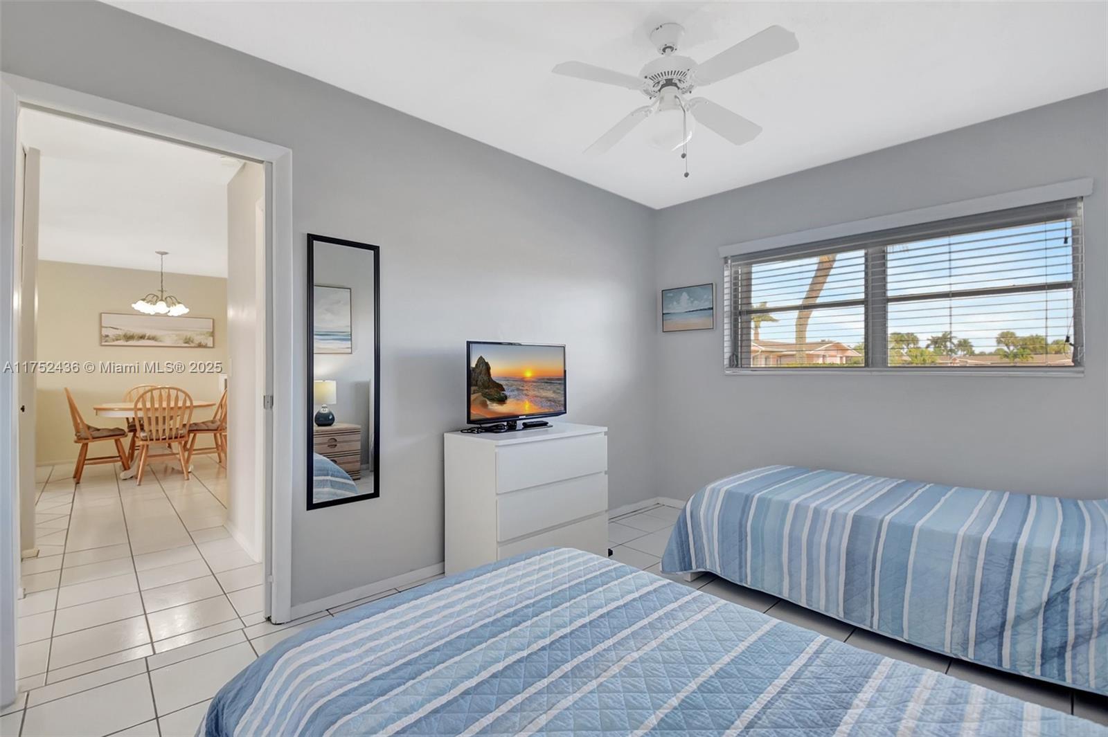 CRESTHAVEN VILLAS 28 COND - Residential