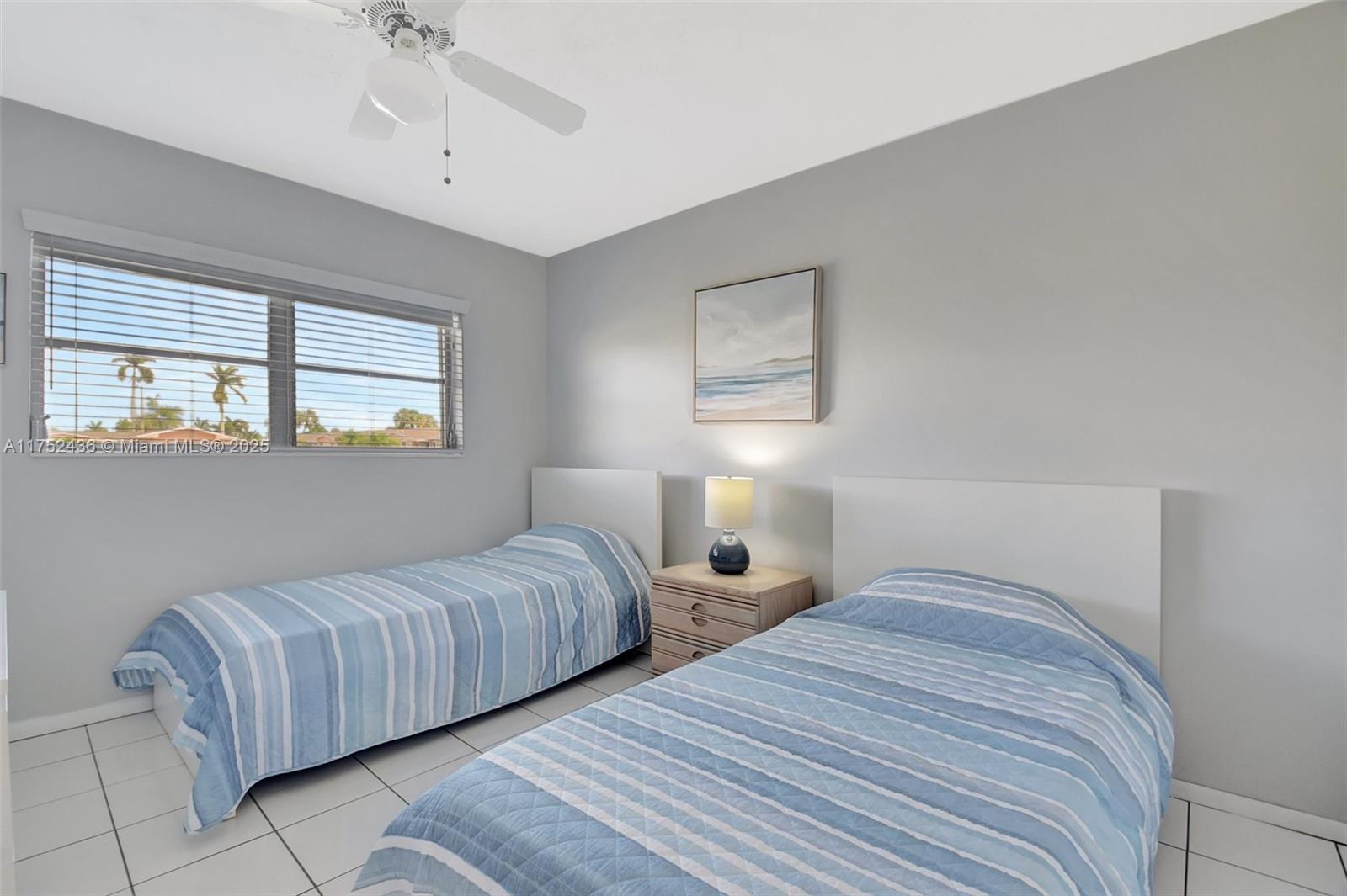 CRESTHAVEN VILLAS 28 COND - Residential