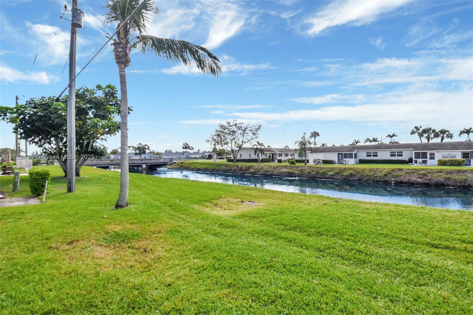 CRESTHAVEN VILLAS 28 COND - Residential