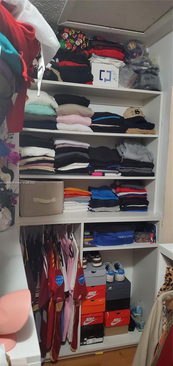 GRACE VILLAS III CONDO - Residential