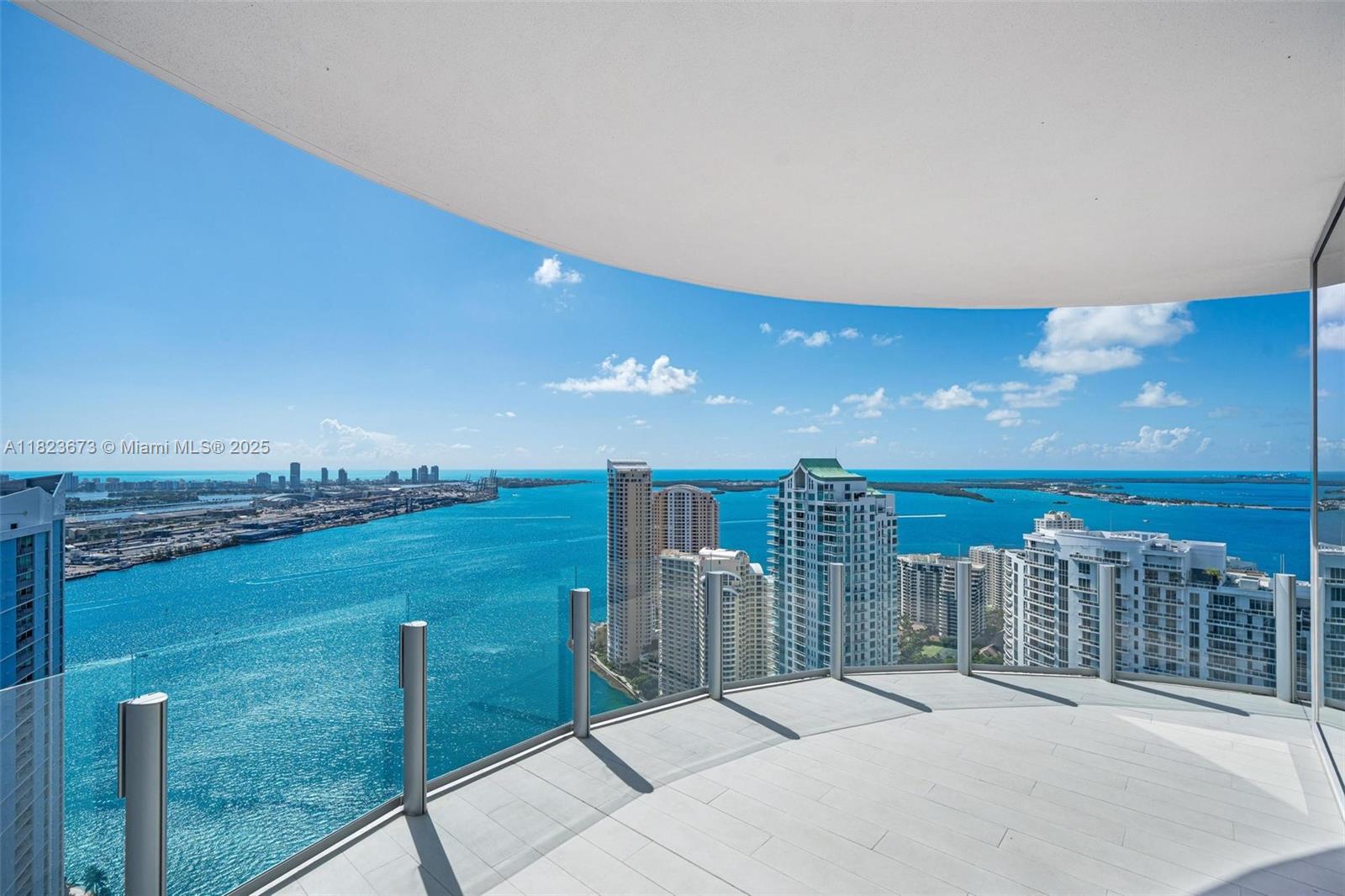 300 Biscayne Blvd Way 4301, Miami, FL, 33131/$5,975,000 3 300 Biscayne Blvd Way 4301
