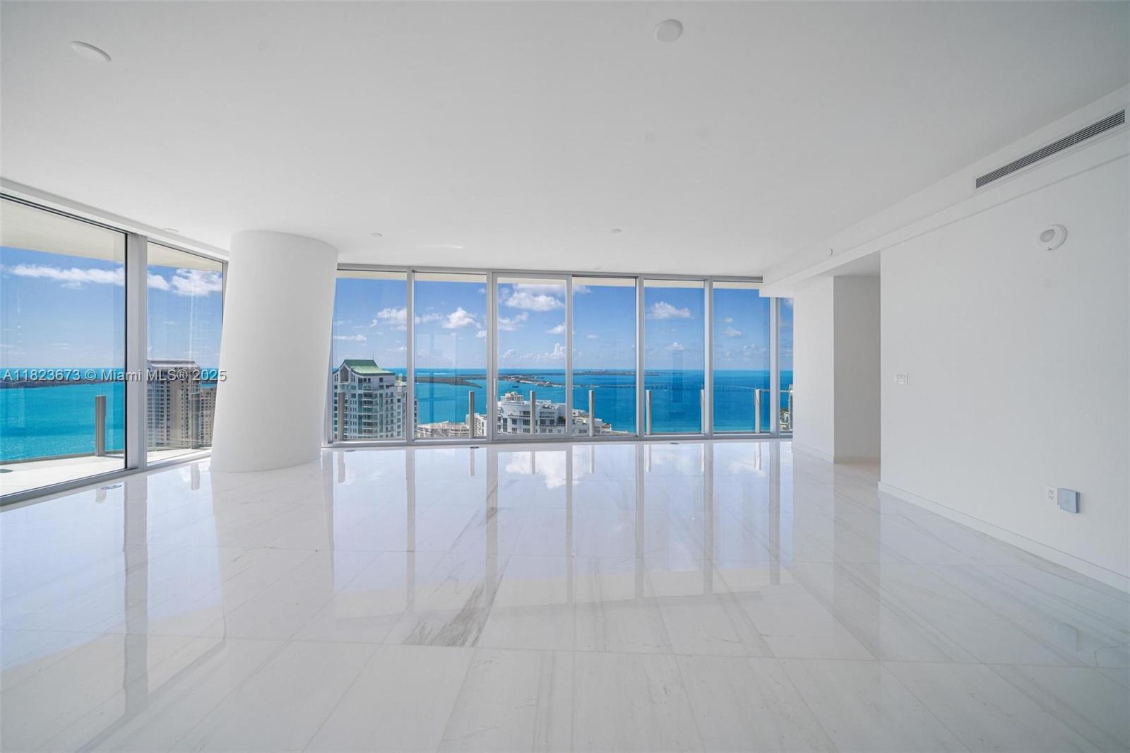 300 Biscayne Blvd Way 4301, Miami, FL, 33131/$5,975,000 1 300 Biscayne Blvd Way 4301