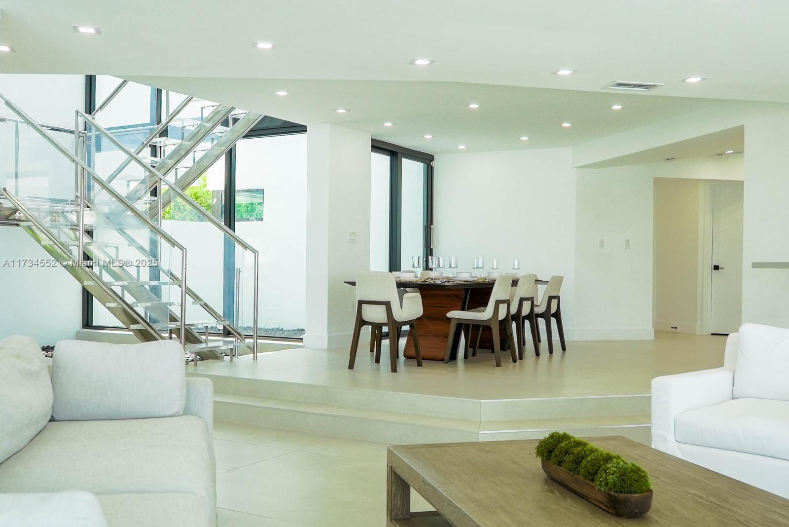 NORTH BAY ISLAND - Residential