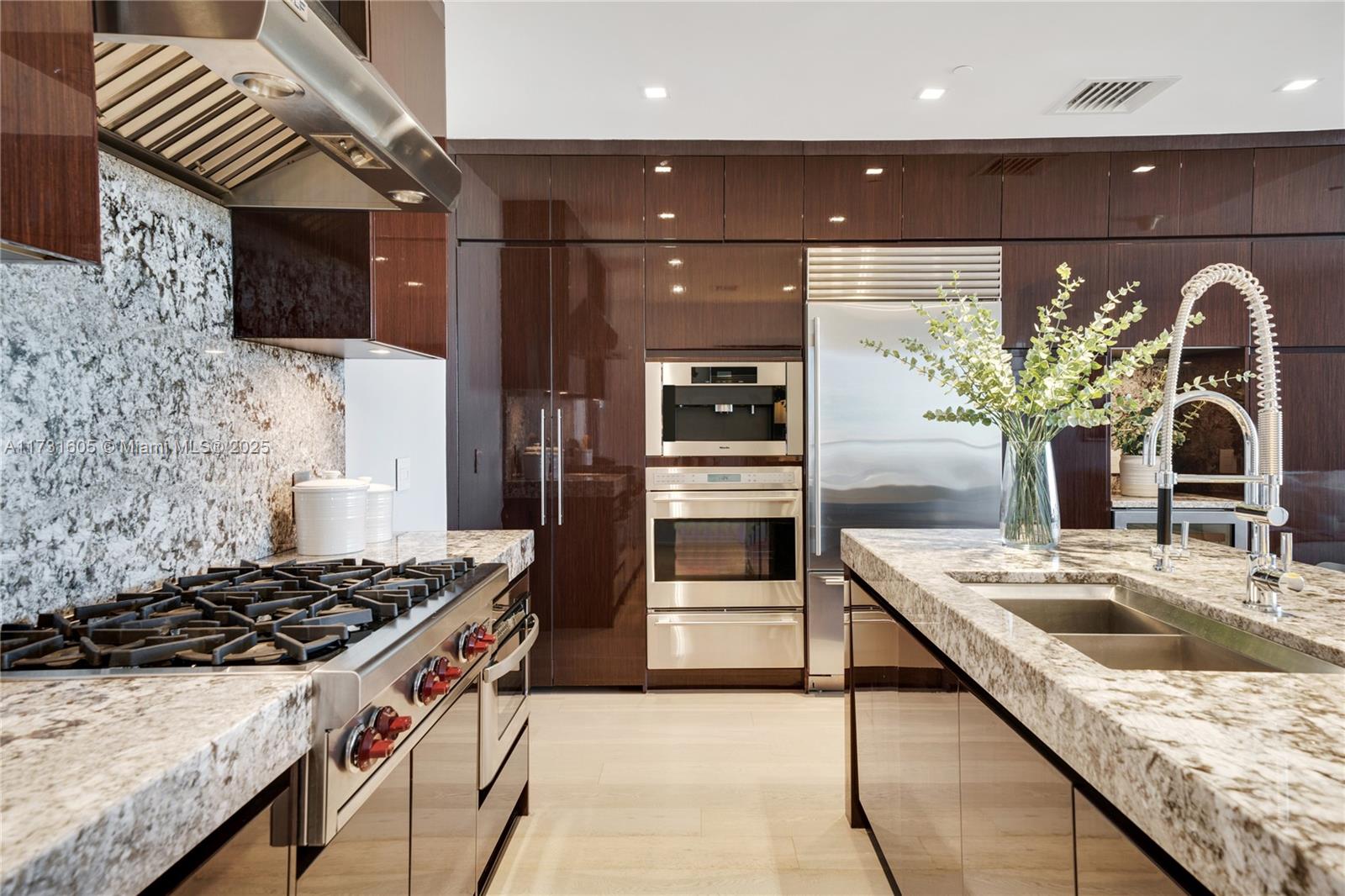 BAL HARBOUR NORTH SOUTH C - Residential Lease