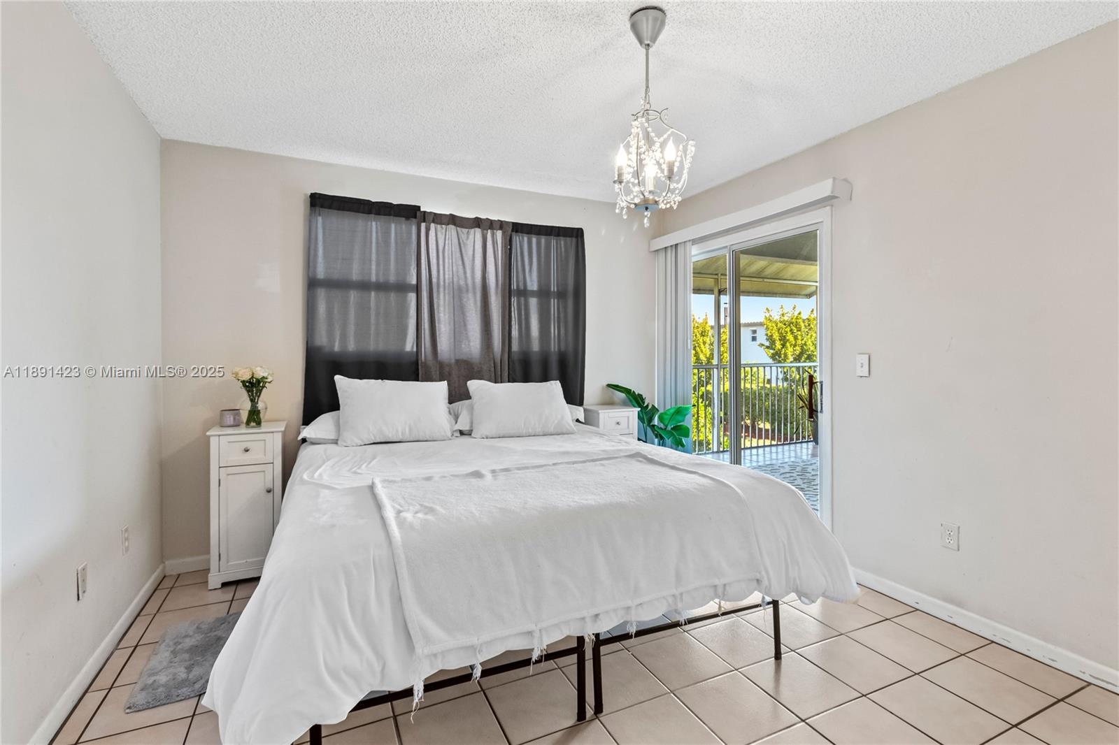 KEYS GATE CONDO NO THREE - Residential
