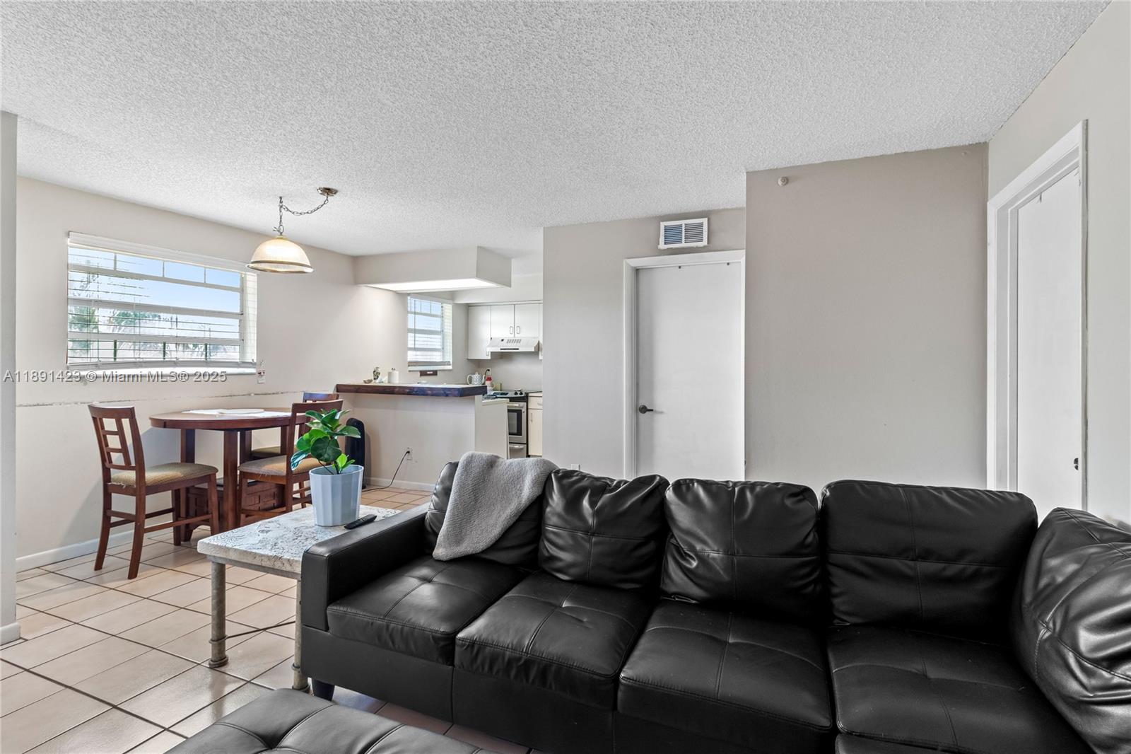 KEYS GATE CONDO NO THREE - Residential