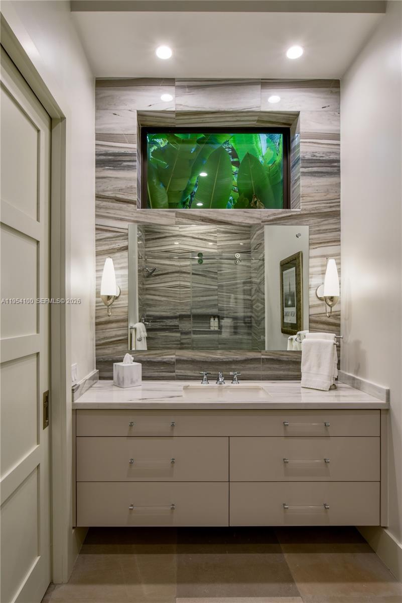 HELMS COUNTRY ESTATES RE- - Residential