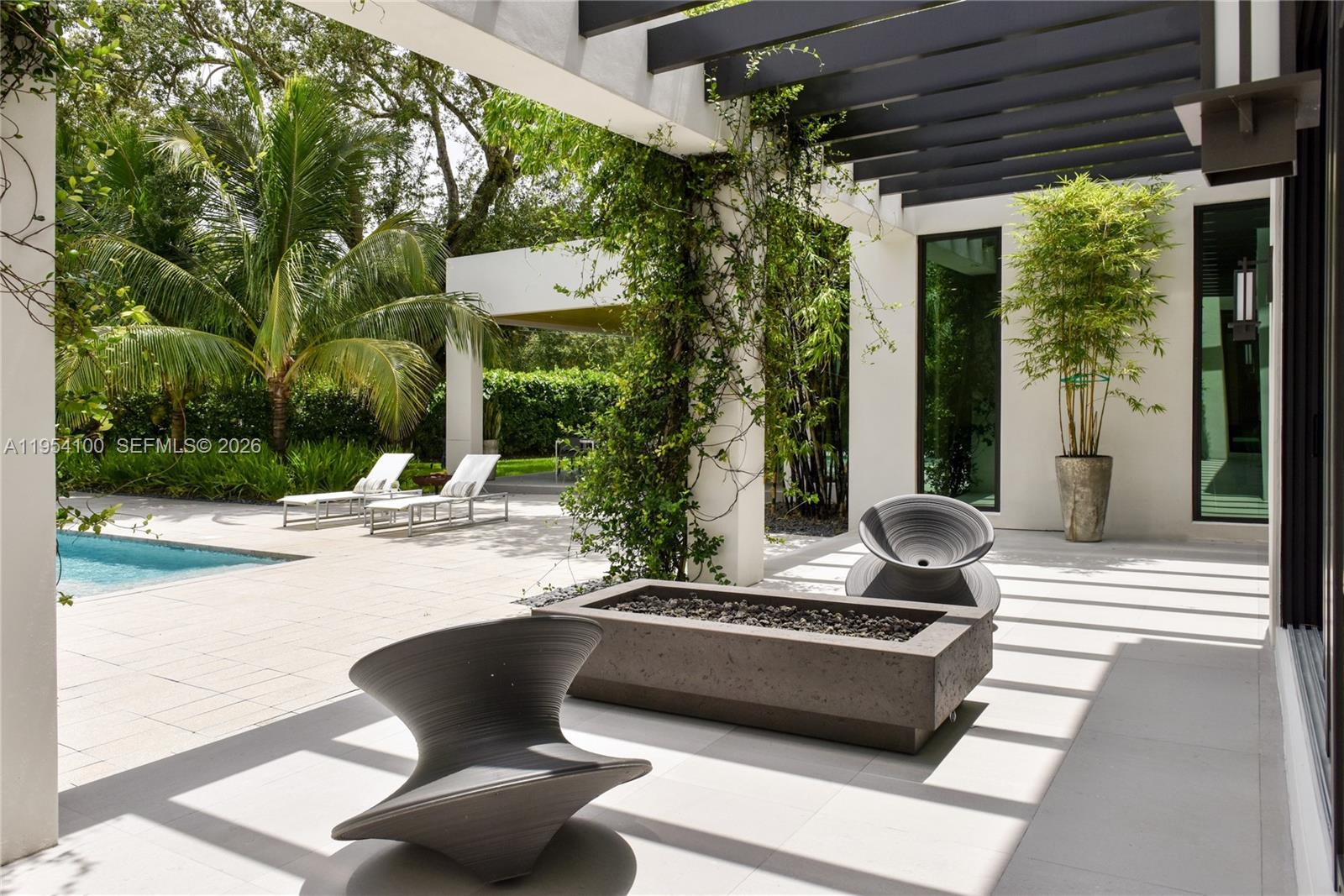 HELMS COUNTRY ESTATES RE- - Residential