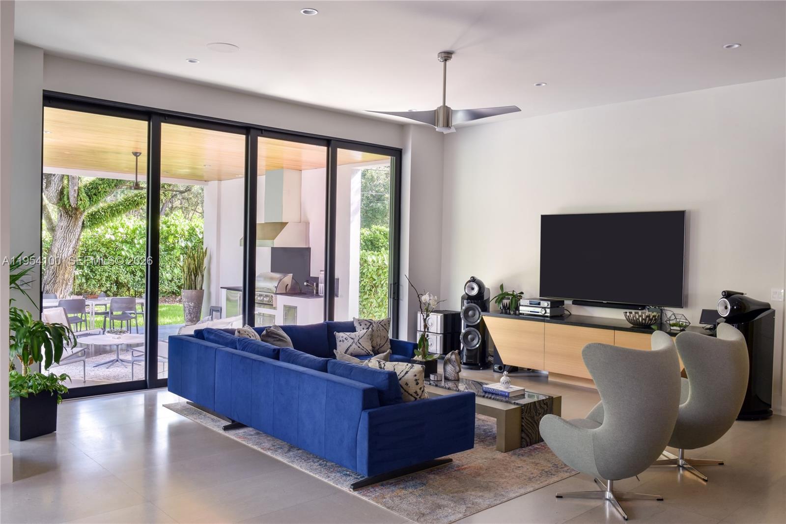 HELMS COUNTRY ESTATES RE- - Residential