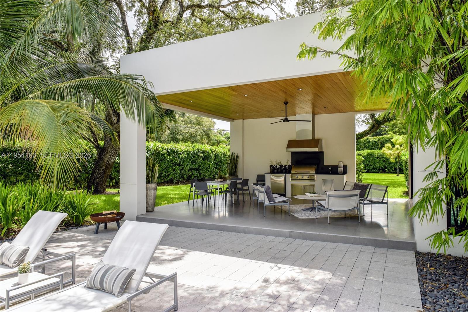 HELMS COUNTRY ESTATES RE- - Residential