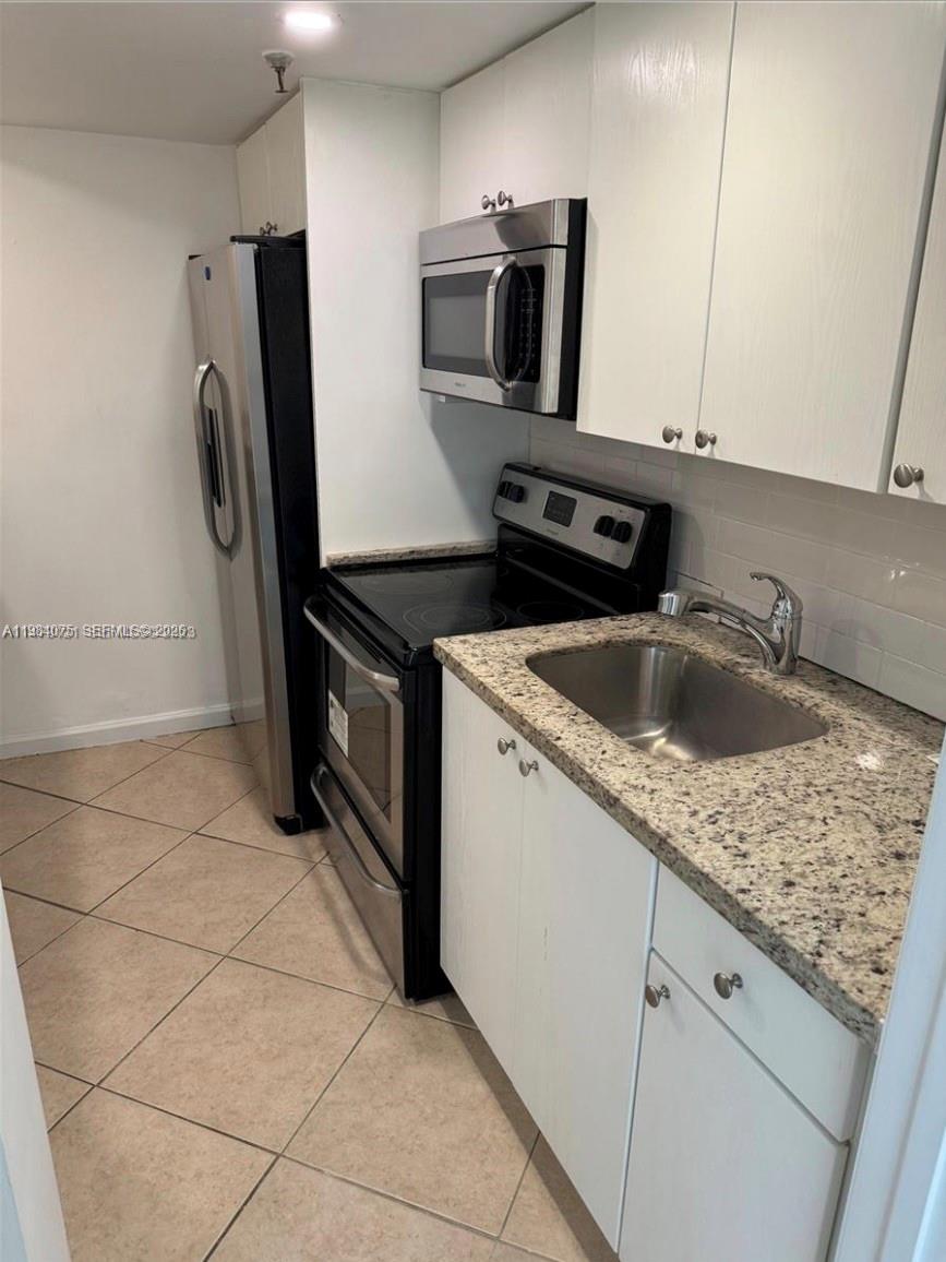 LAKEVIEW OF THE CALF CLUB - Residential