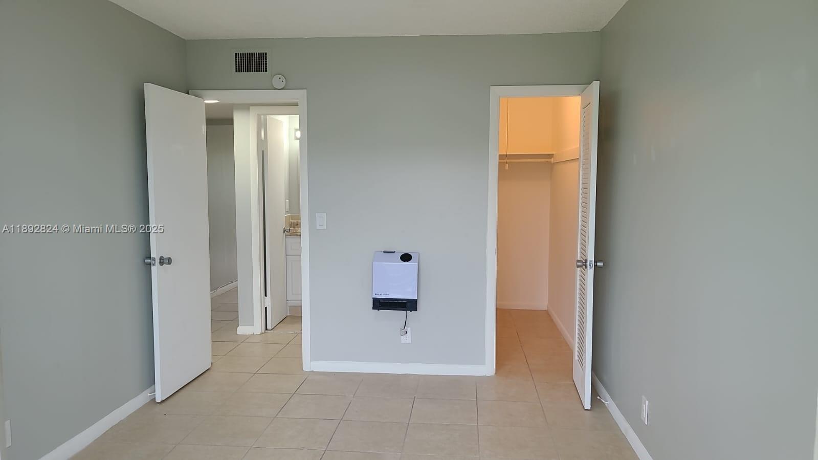 NORWICH CONDO - Residential Lease