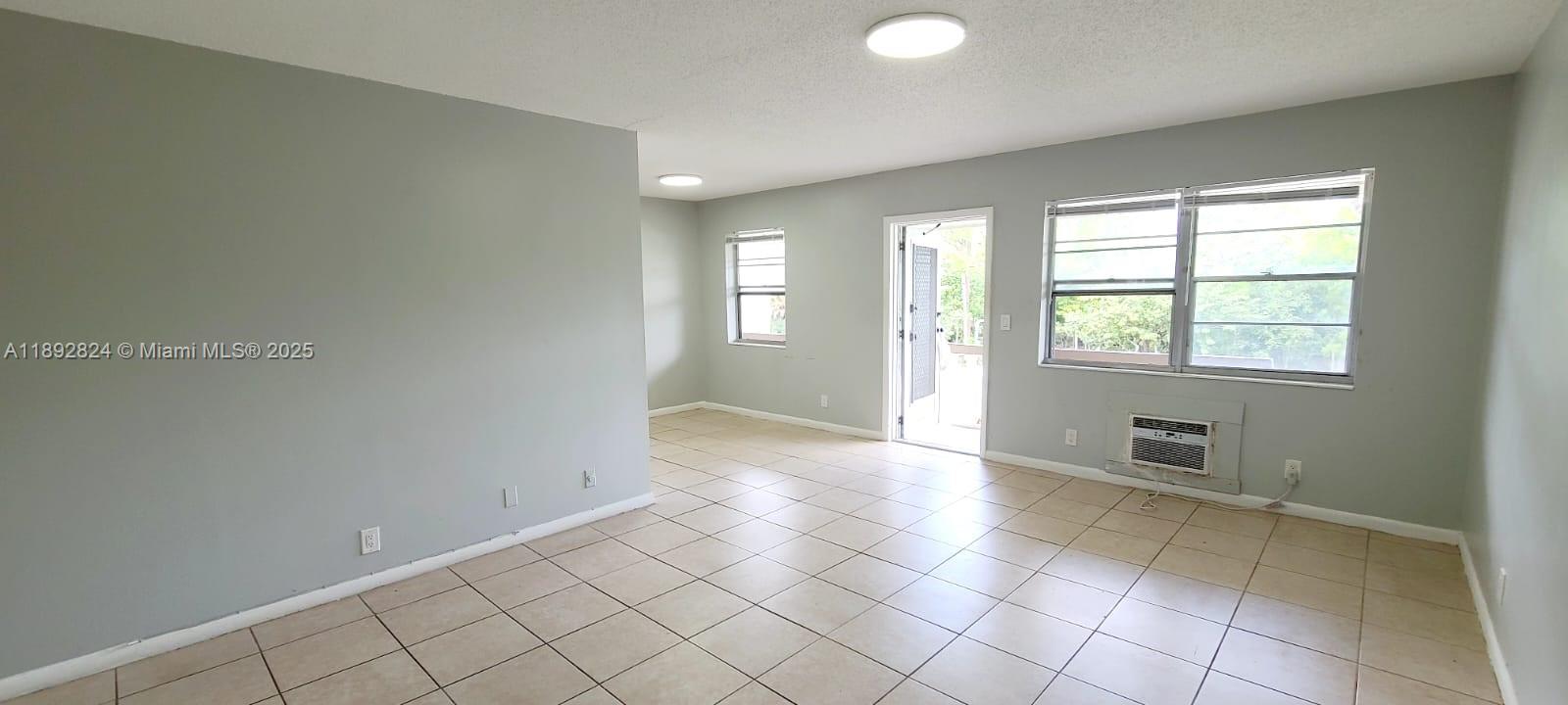 NORWICH CONDO - Residential Lease