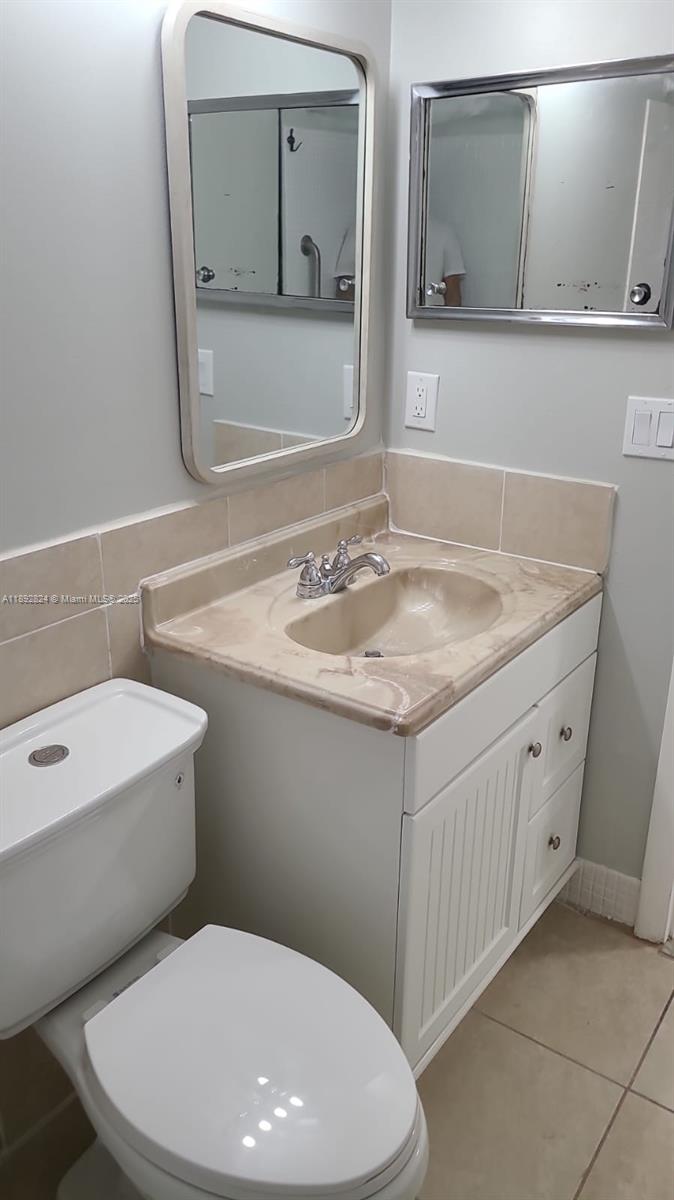 NORWICH CONDO - Residential Lease