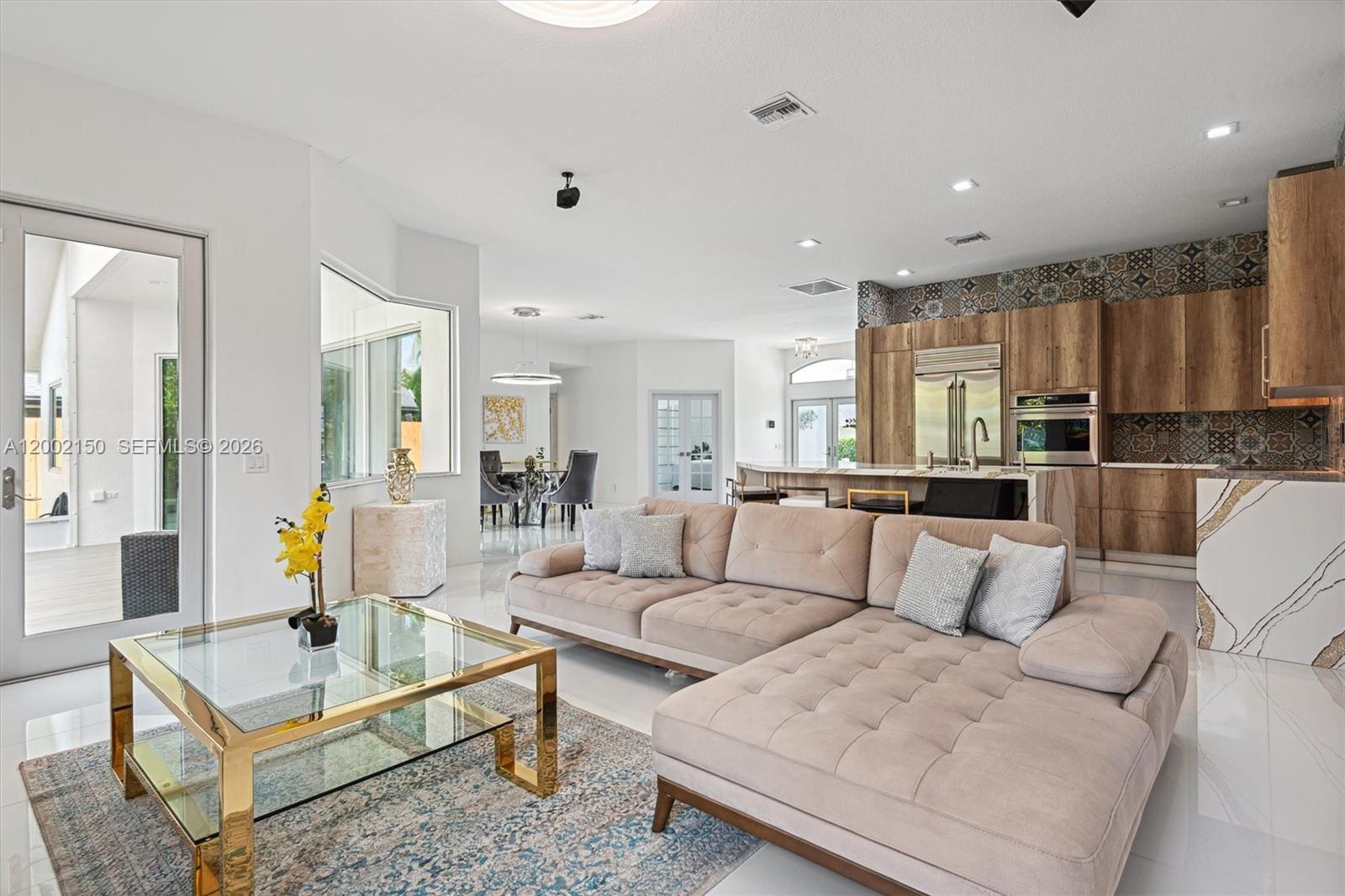 WATERWAY MANOR - Residential