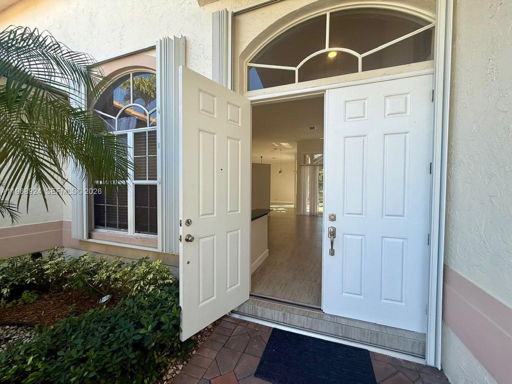 Photo of 2644 Miller Ct, Weston, FL 33332 (MLS # A11968924)