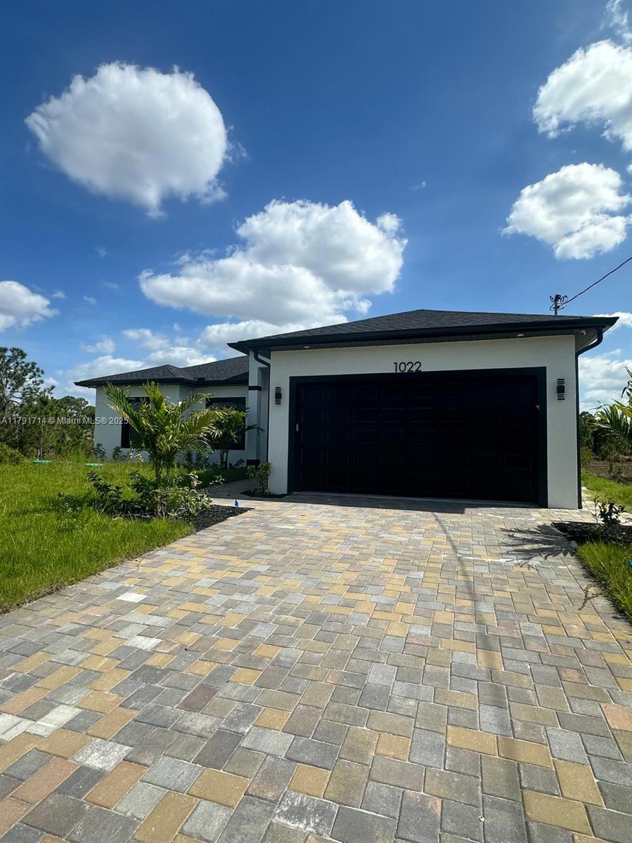 LEHIGH ACRES - Residential