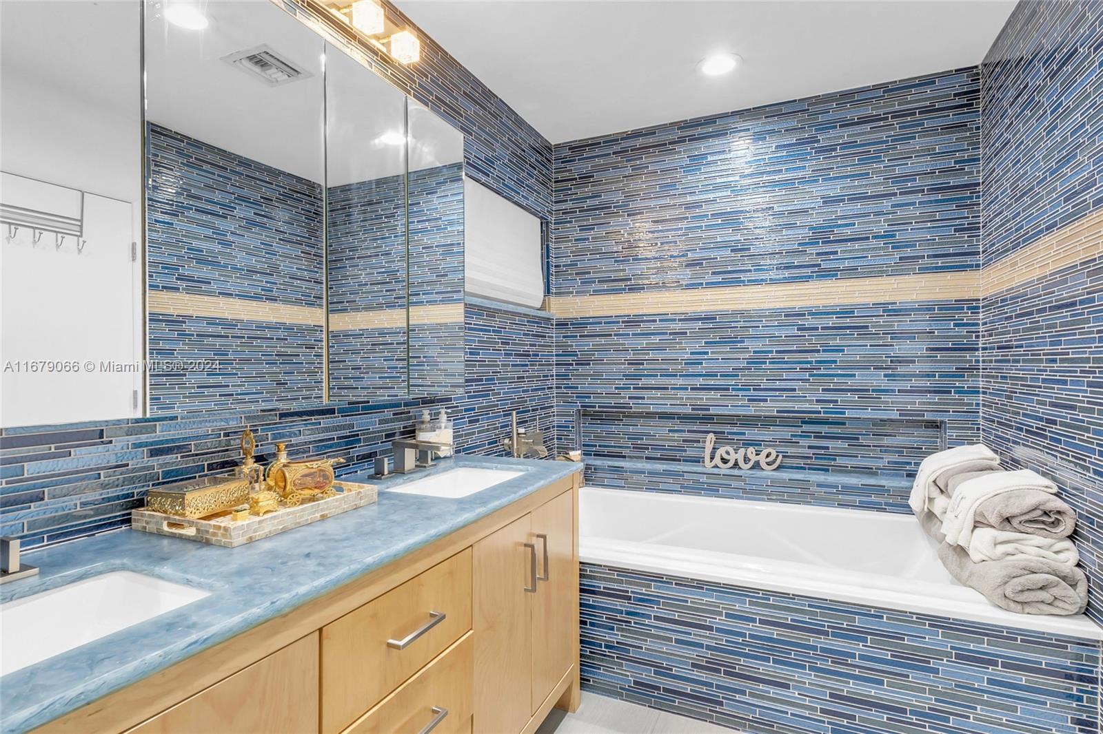 REM FOSTER & SANCHEZ TRAC - Residential