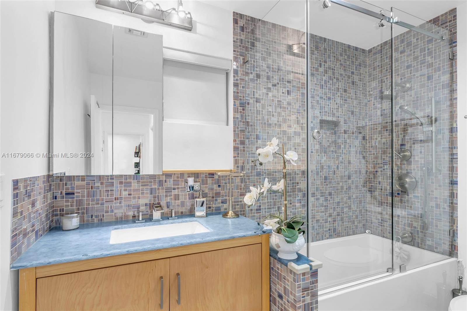 REM FOSTER & SANCHEZ TRAC - Residential
