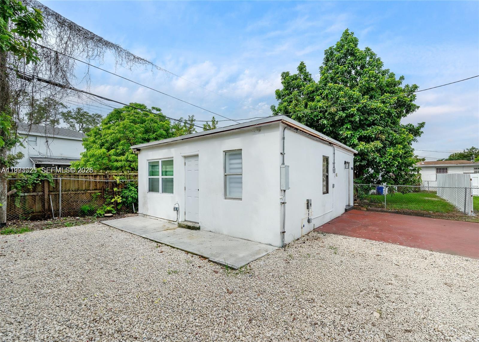 17 AVE MANOR - Residential Income