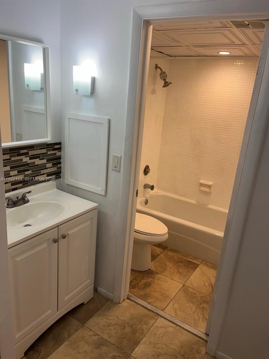 INTERNATIONAL VILLAGE AT - Residential Lease