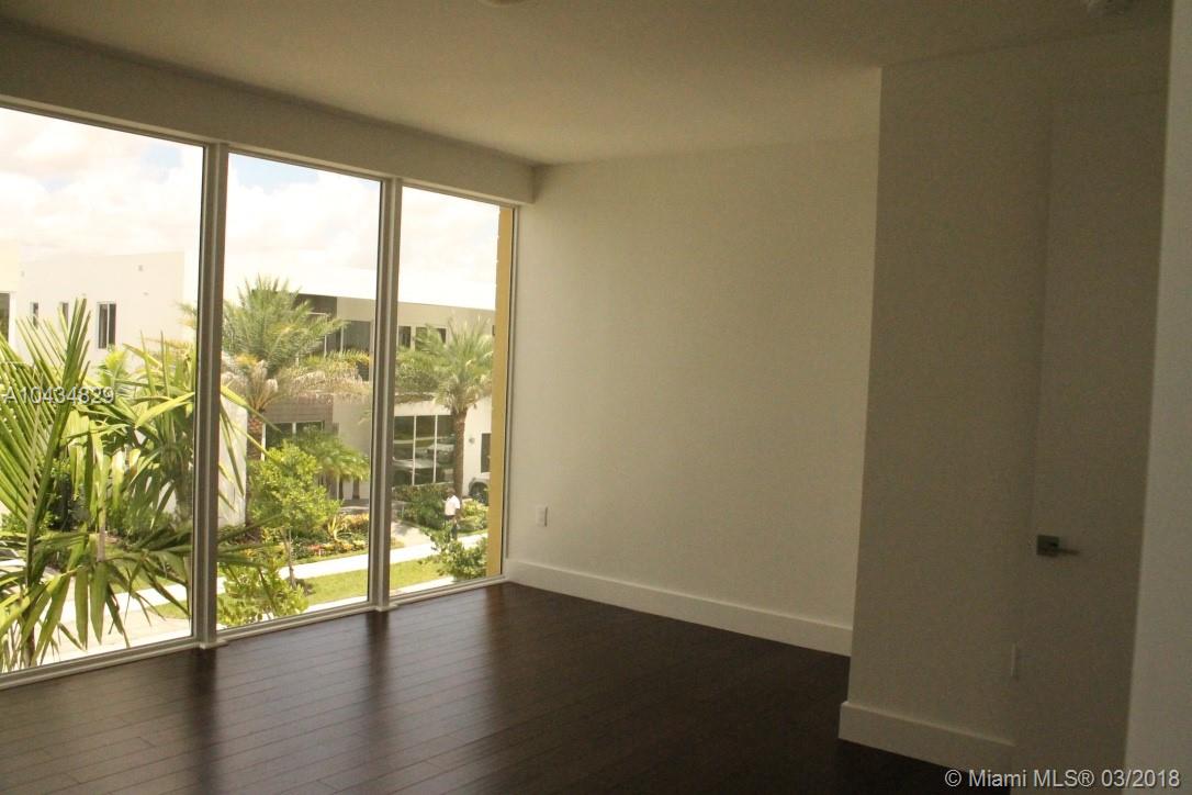 DORAL COMMONS RESIDENTIAL - Residential Lease