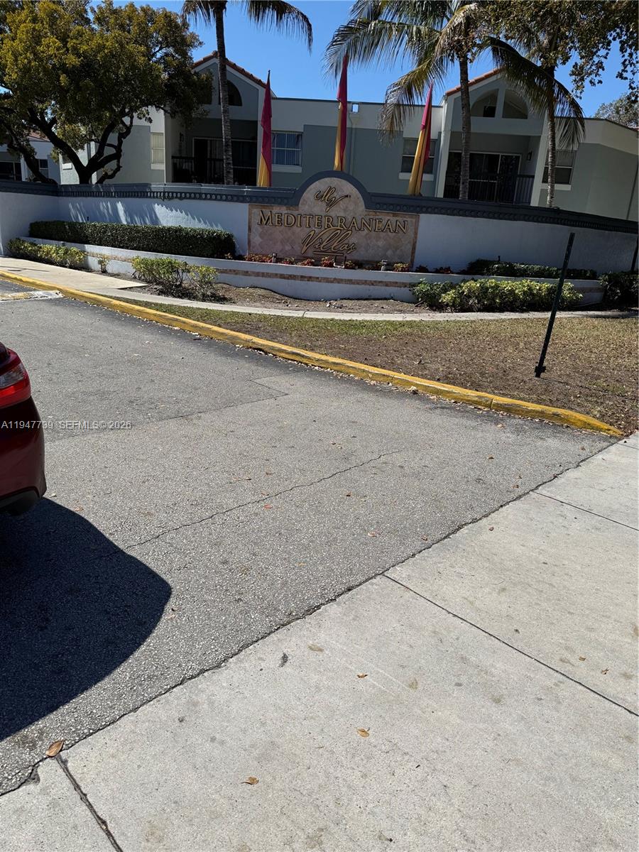 MEDITERRANEAN VILLAS COND - Residential Lease