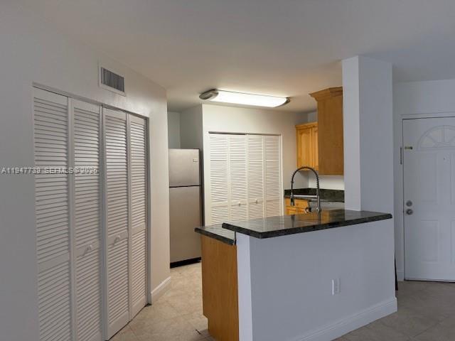 MEDITERRANEAN VILLAS COND - Residential Lease