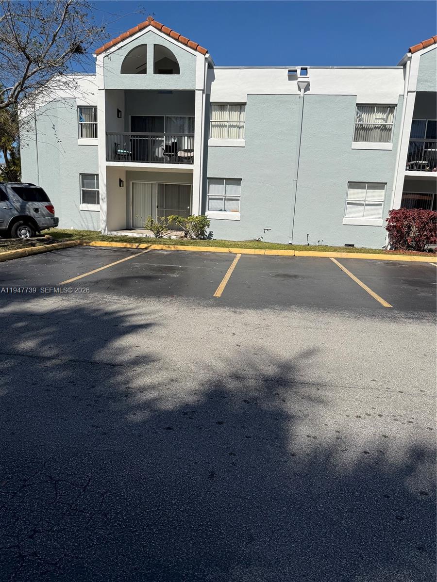 MEDITERRANEAN VILLAS COND - Residential Lease