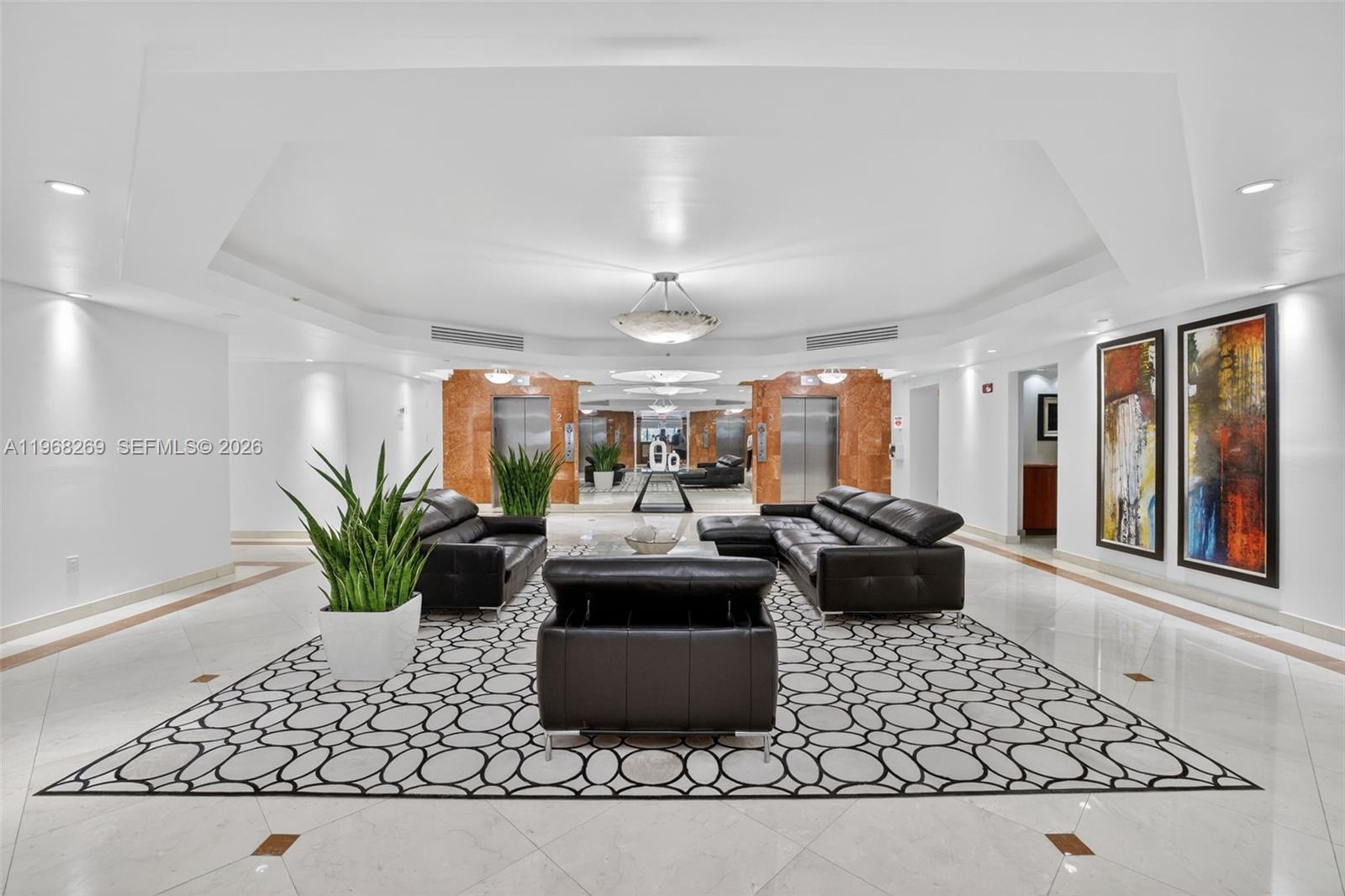 LE CLUB INTERNATIONAL - Residential