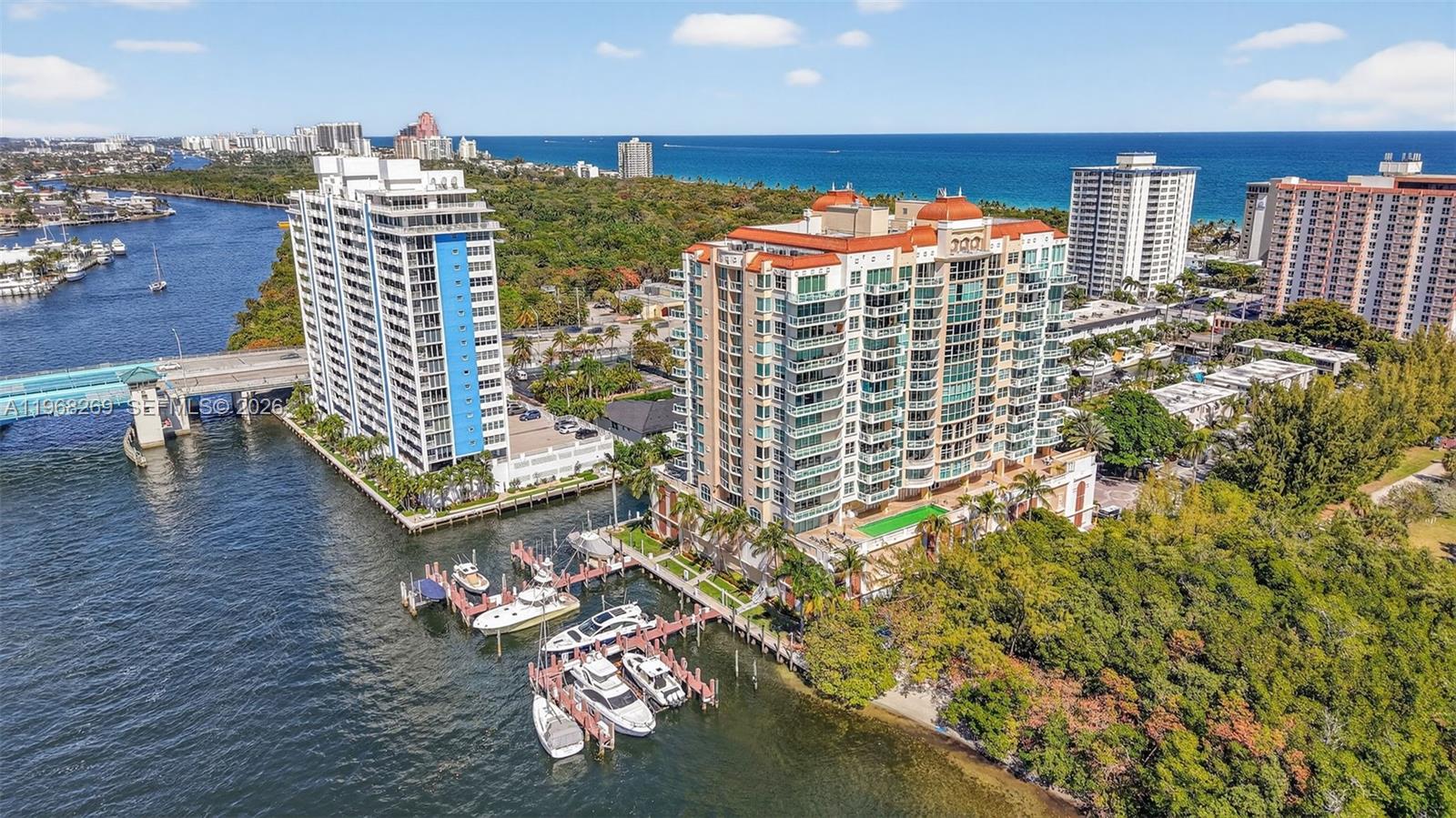 LE CLUB INTERNATIONAL - Residential