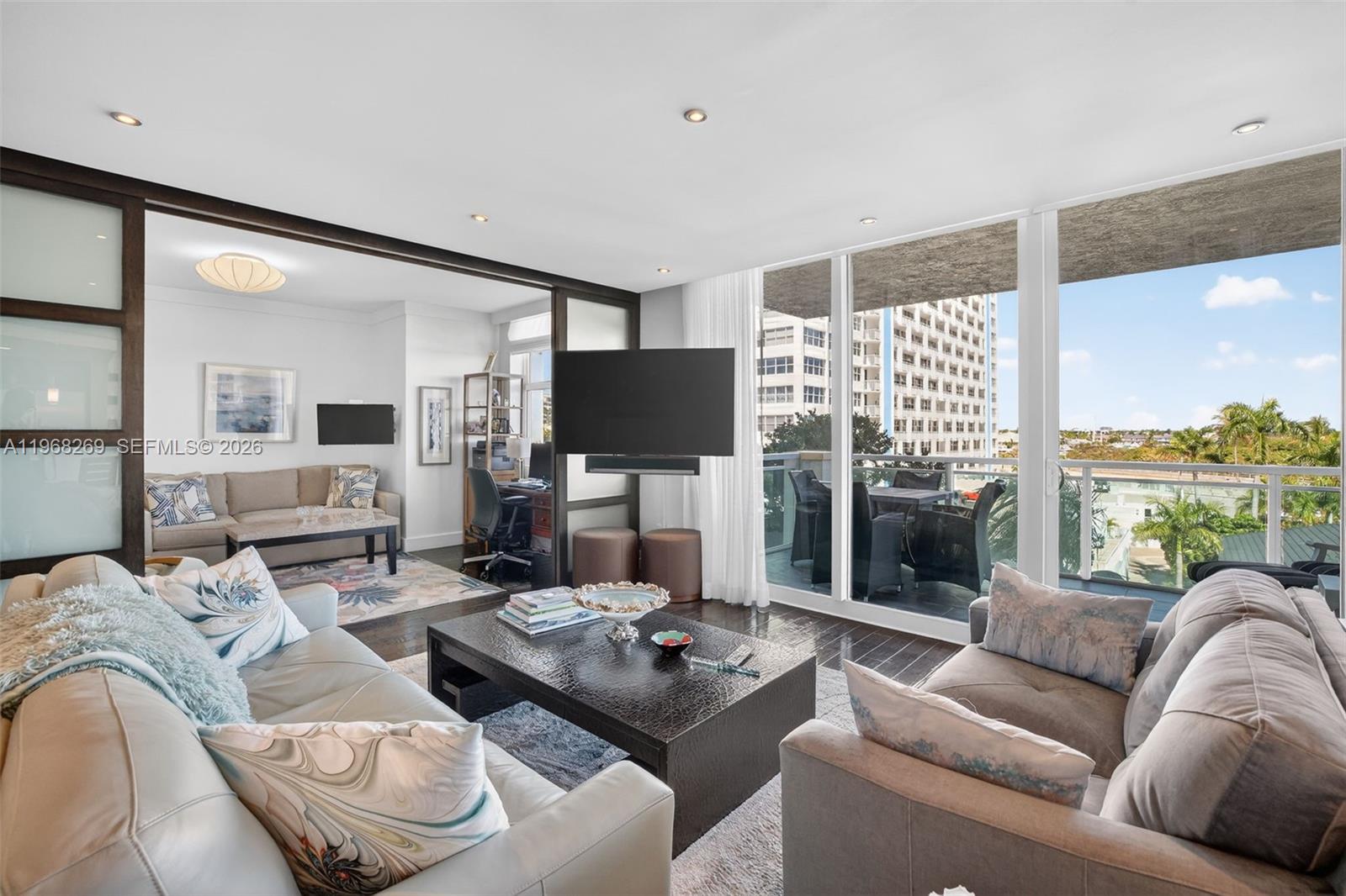 LE CLUB INTERNATIONAL - Residential